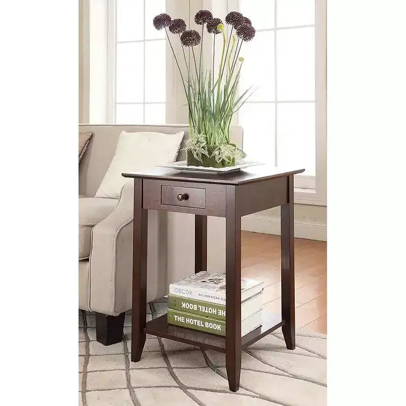 Table de chevet classique à 1 tiroir avec étagère spacieuse, pieds en pin massif et plateau en placage de frêne pour salon ou chambre à coucher