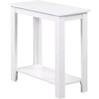 Table d'appoint compacte de chevet avec finition grain de bois et étagère inférieure pour un rangement et un espace d'exposition pratiques