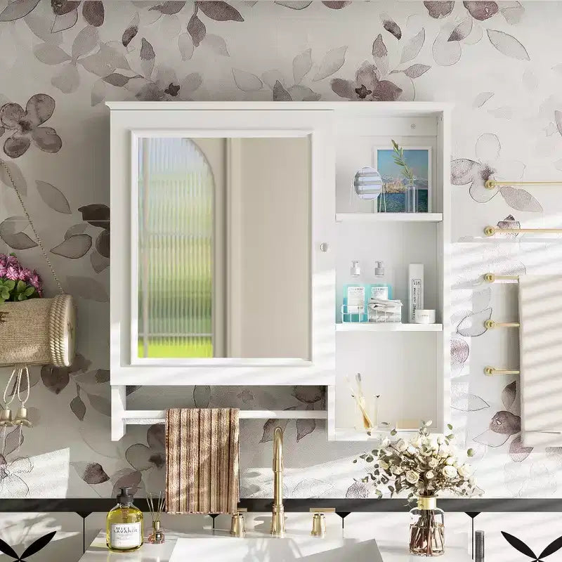 Armoire de toilette murale, armoire à pharmacie avec grande porte miroir, étagères réglables et trois niveaux de rangement ouverts