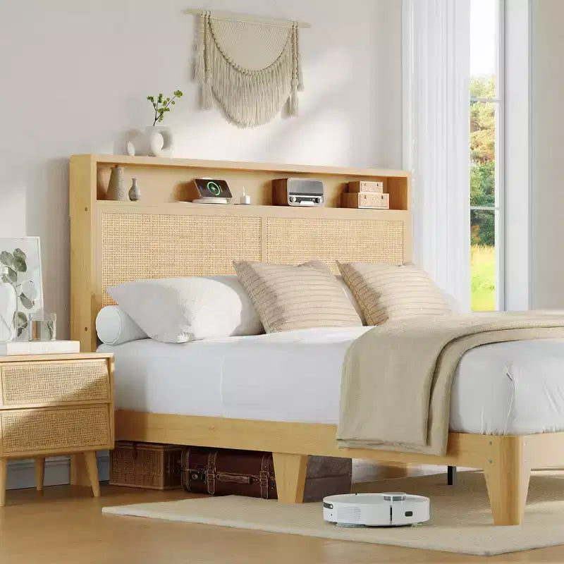 Cadre de lit en rotin double avec lumière LED et station de charge, avec tête de lit de rangement à 2 niveaux, rangement sous le lit, pas besoin de sommier tapissier, cadre de lit en bois bohème