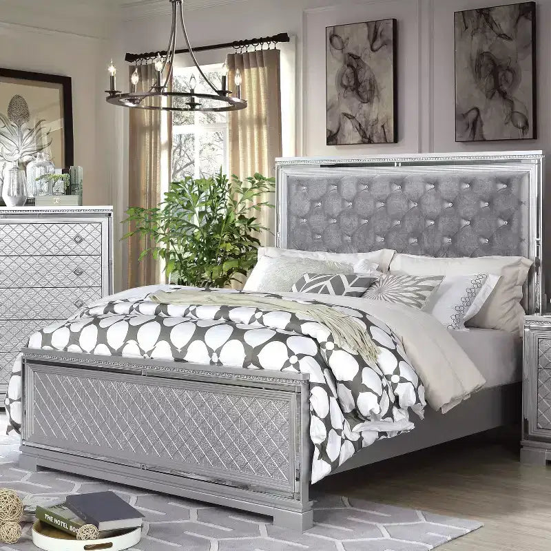Ensemble de chambre 6 pièces lit California King Argent/Gris : Design glamour, bordures miroir, capitonné